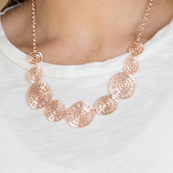 Robin Renees Bling House - Picture 12 of 14